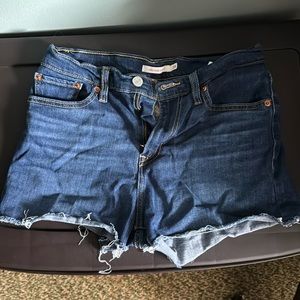 Levi’s hi rise Jean shorts
